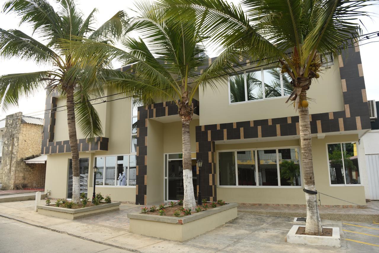 Hotel El Emigrante Puerto Colombia Bagian luar foto